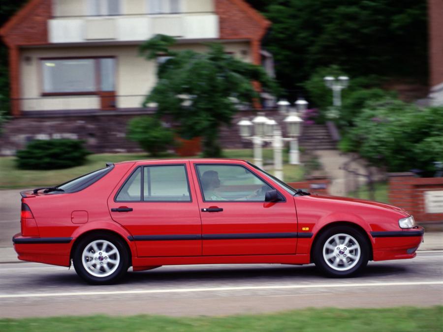  Saab 9000 CSE Anniversary Edition 1996 года  (фото 5 из 16)